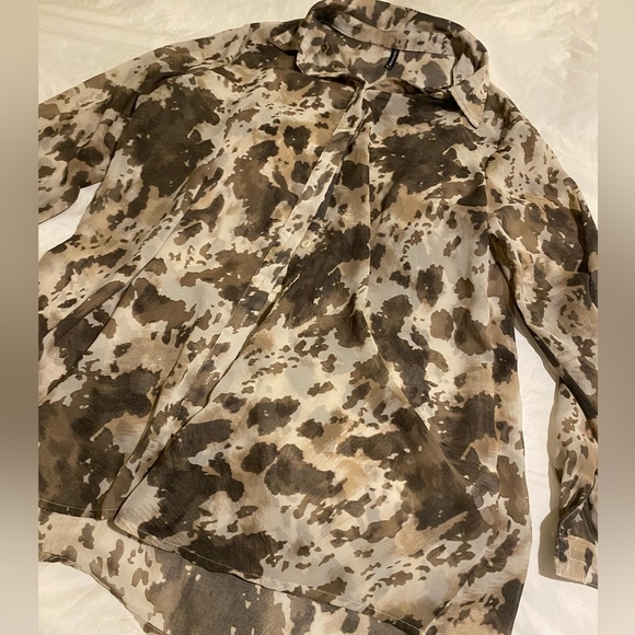 Cow print button up top - Picture 4 of 4